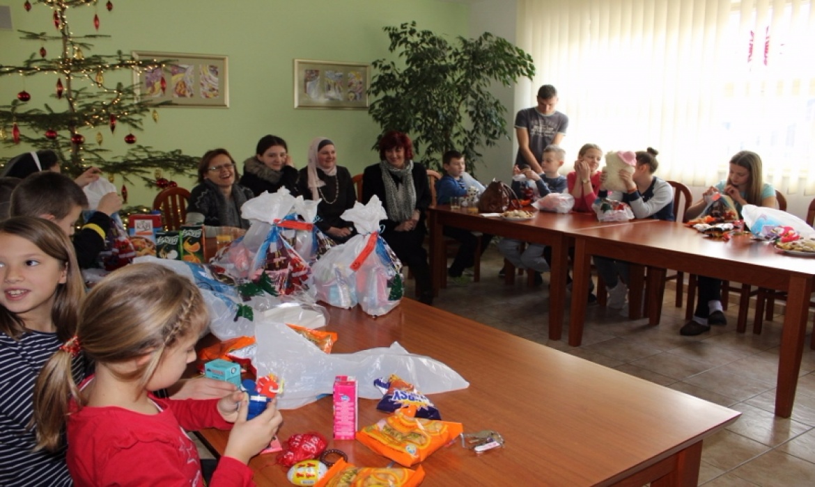 Božićne radosti, posjete i darovi