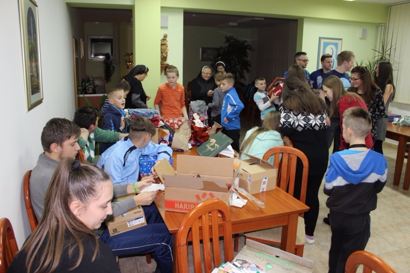 Božićne radosti, posjete i darovi