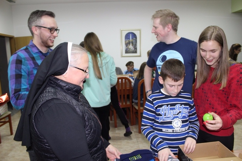 Božićne radosti, posjete i darovi