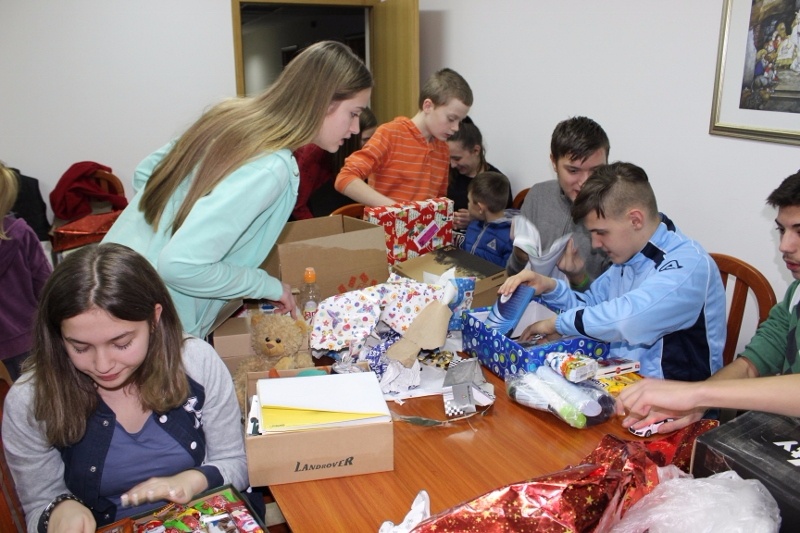 Božićne radosti, posjete i darovi