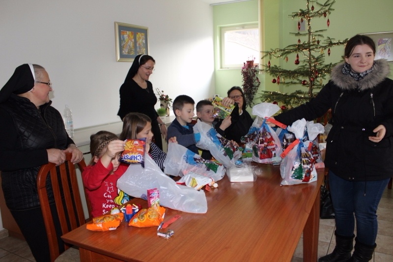 Božićne radosti, posjete i darovi