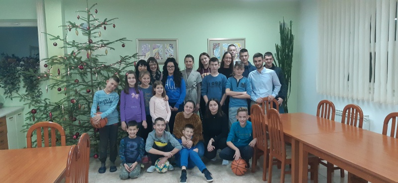 Blagdansko darivanje