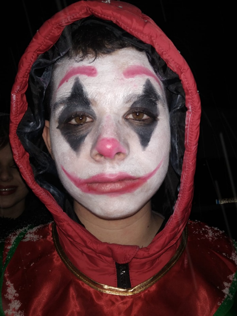 Radost maskembala pred pripremu za Uskrs