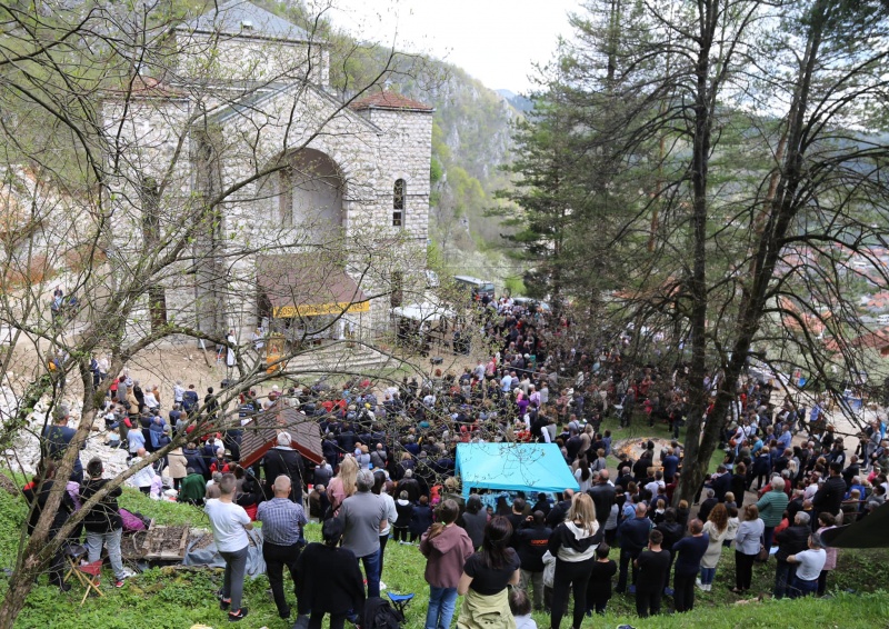 Svibanj pokucao na vrata