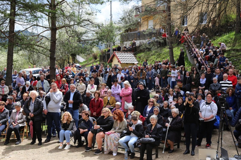 Svibanj pokucao na vrata