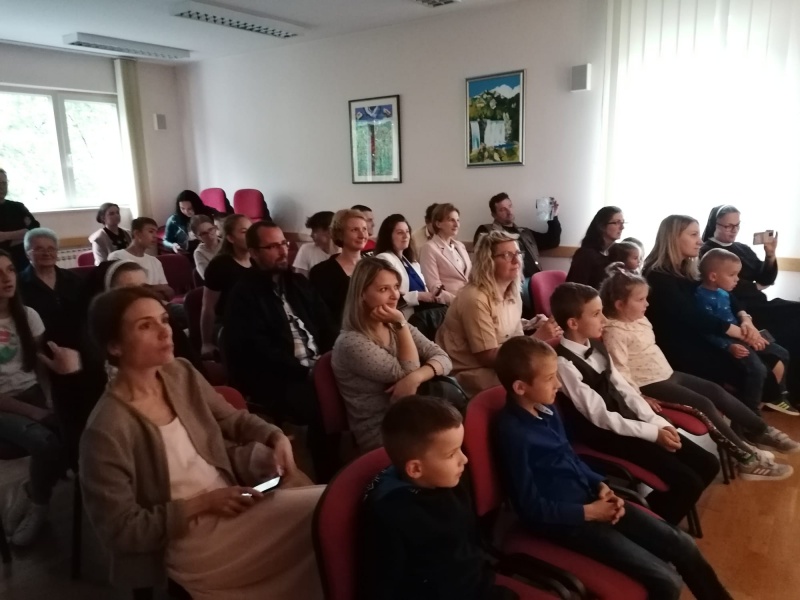 Mi svi, a tri u jedan