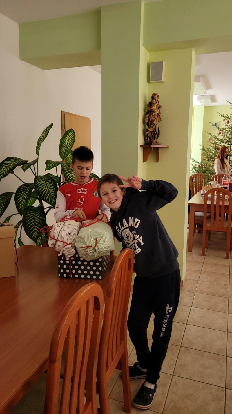 Mjesec lijepih susreta i darivanja