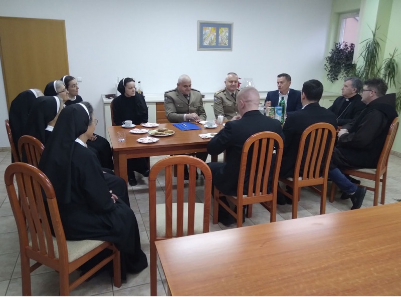 Mjesec lijepih susreta i darivanja